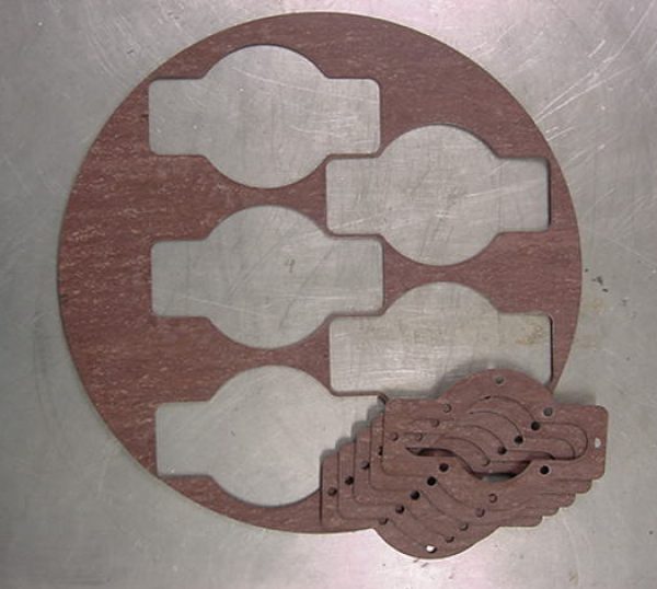 RUBBER CUTTING WITH WATER JET