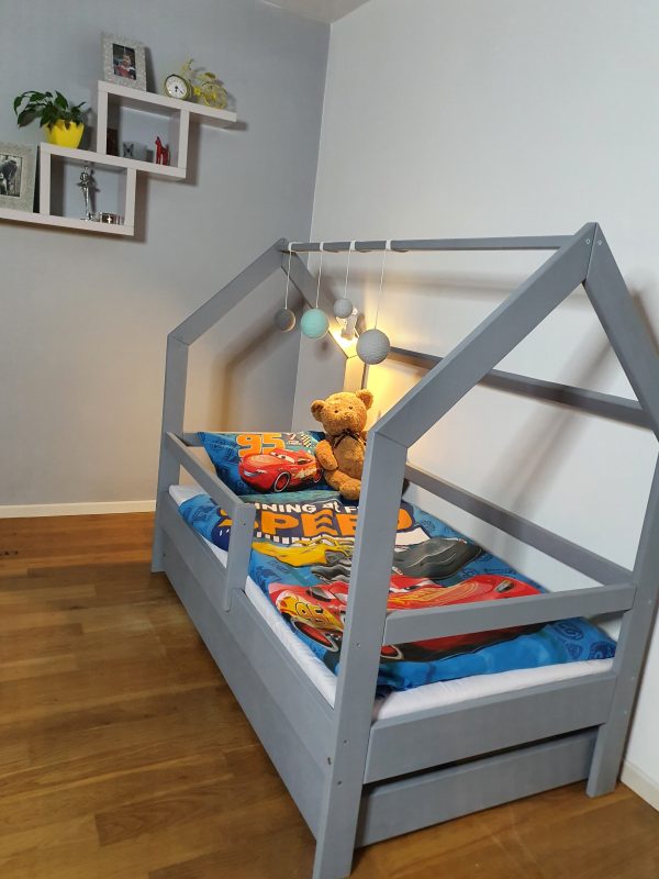 BEDS FOR CHILDREN