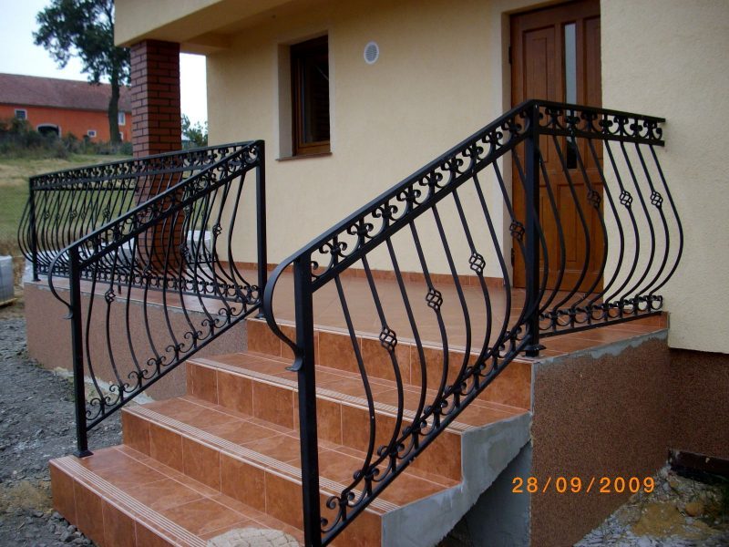 FORGED BALUSTRADES - SMITHERY OF ART
