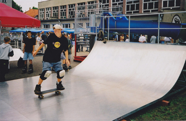 LANDINGS AND RAMPS FOR SKATE PARKS 