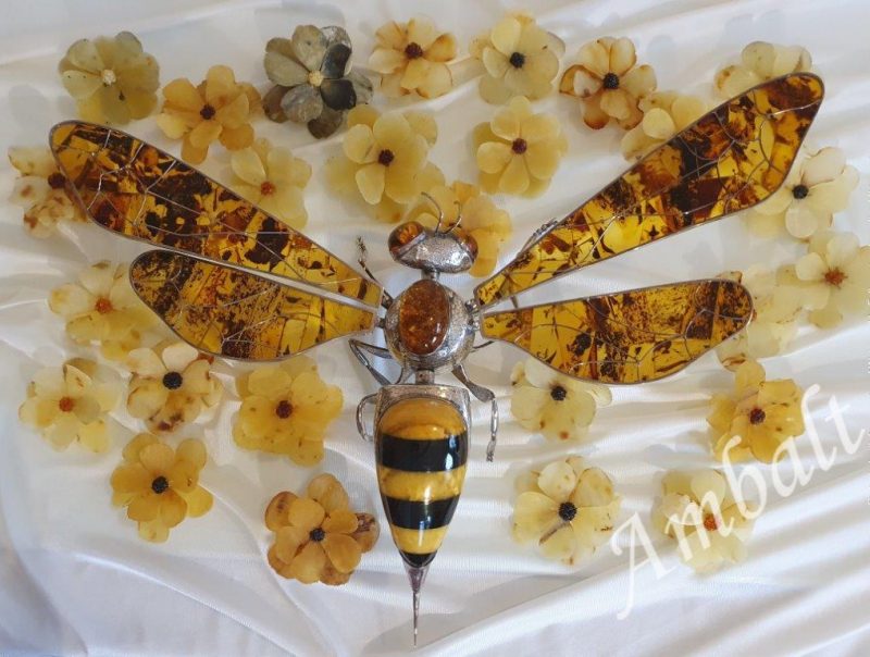 SILVER AND AMBER BEE WASP 