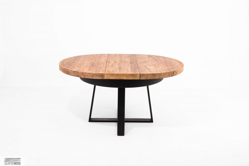OVAL WOODEN TABLES