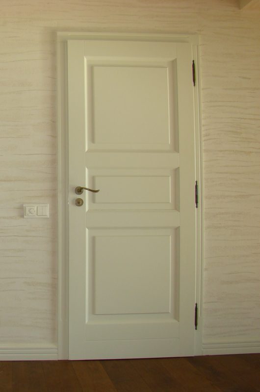 WOODEN INTERNAL DOORS