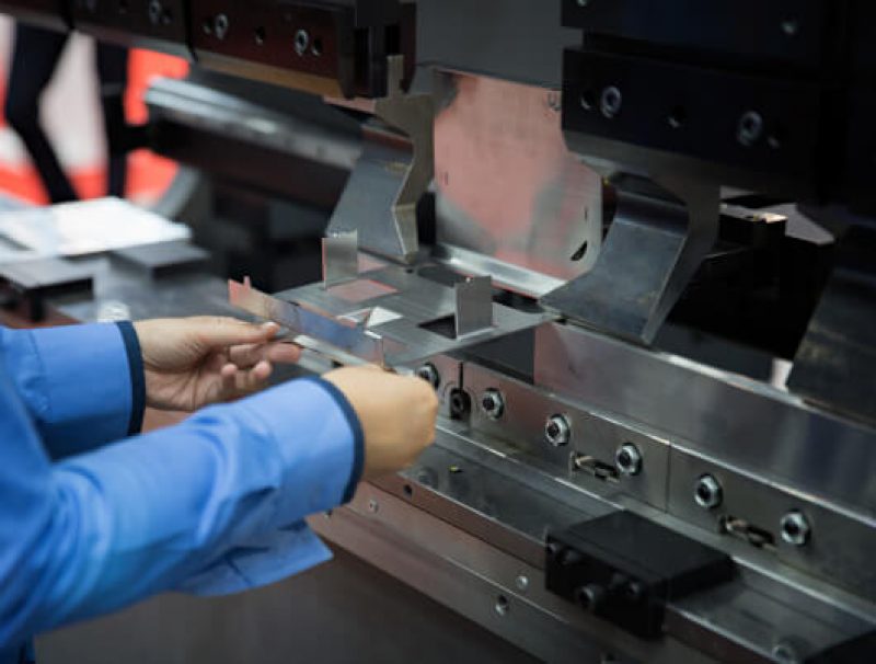BENDING SHEET METALS USING CNC PRESS BRAKES 