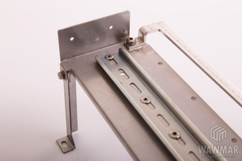 BENDING SHEET METALS USING CNC PRESS BRAKES 