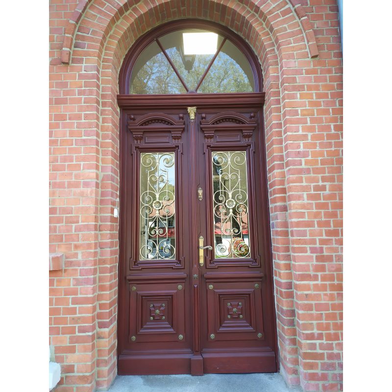 DOORS FOR HISTORIC BUILDINGS 