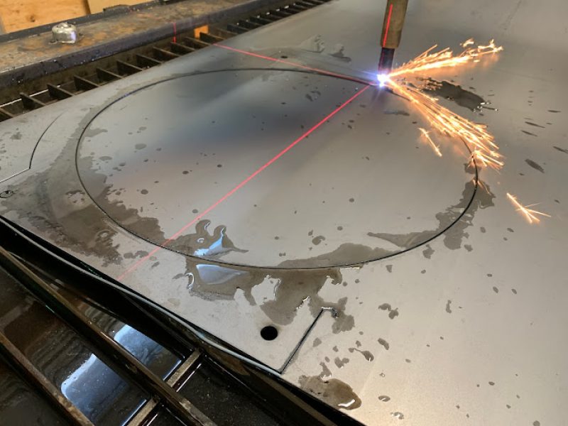 METAL PLASMA CUTTING