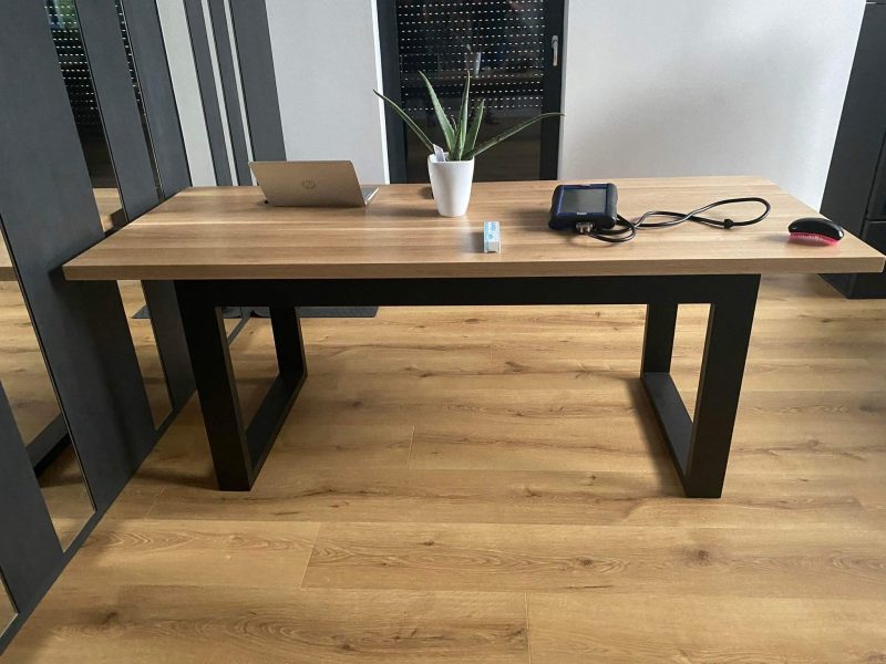 DESKS