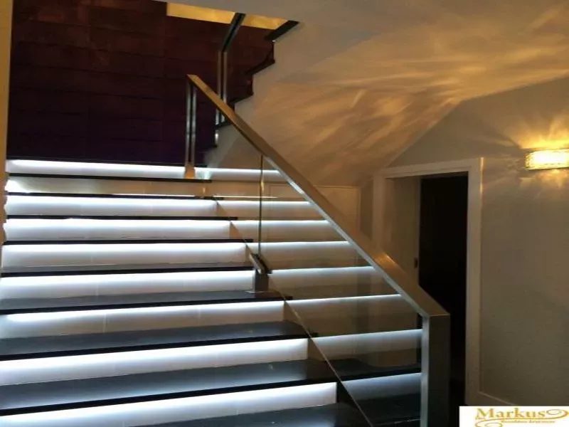 STAINLESS STEEL BALUSTRADES WITH TUBE FILLER