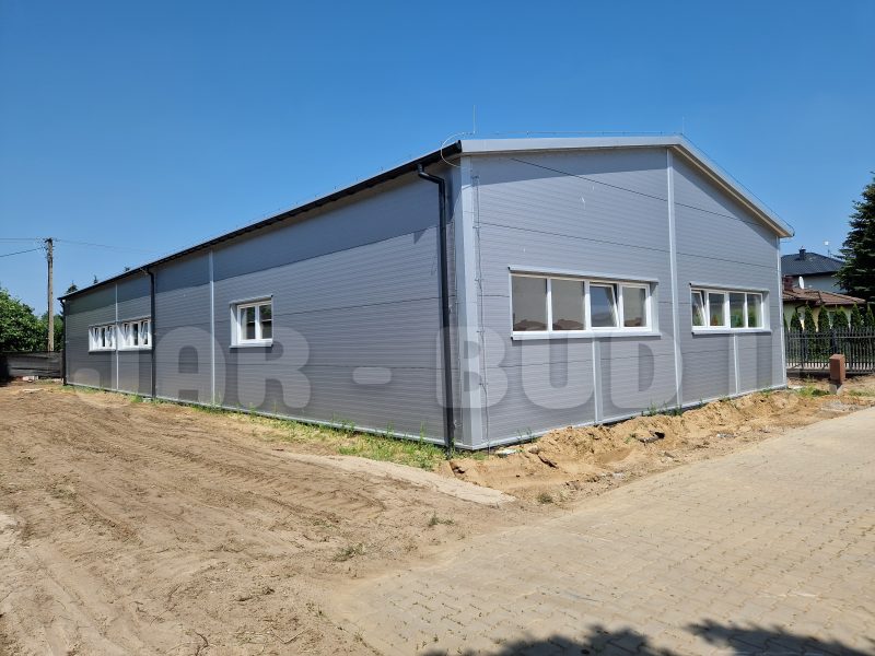 STEEL WAREHOUSE HALLS