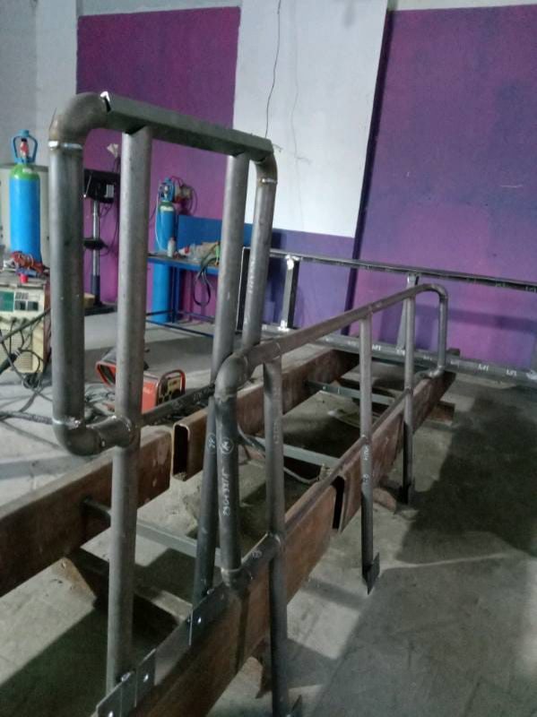 STEEL STRUCTURES 