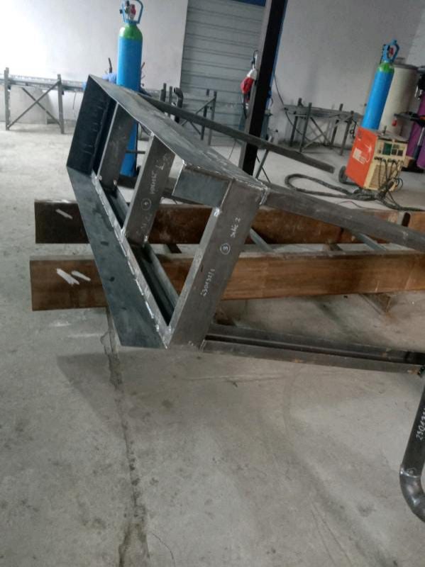 STEEL STRUCTURES 