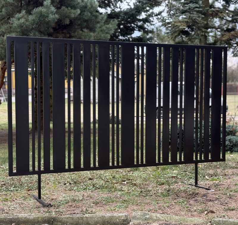 METAL FENCES