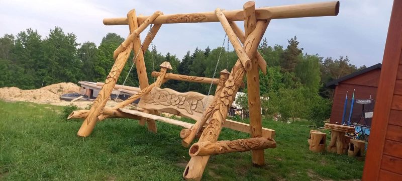 GARDEN WOODEN SWINGS
