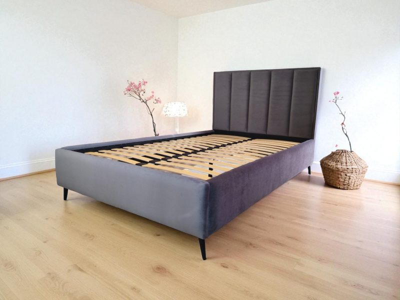 UPHOLSTERED BEDS