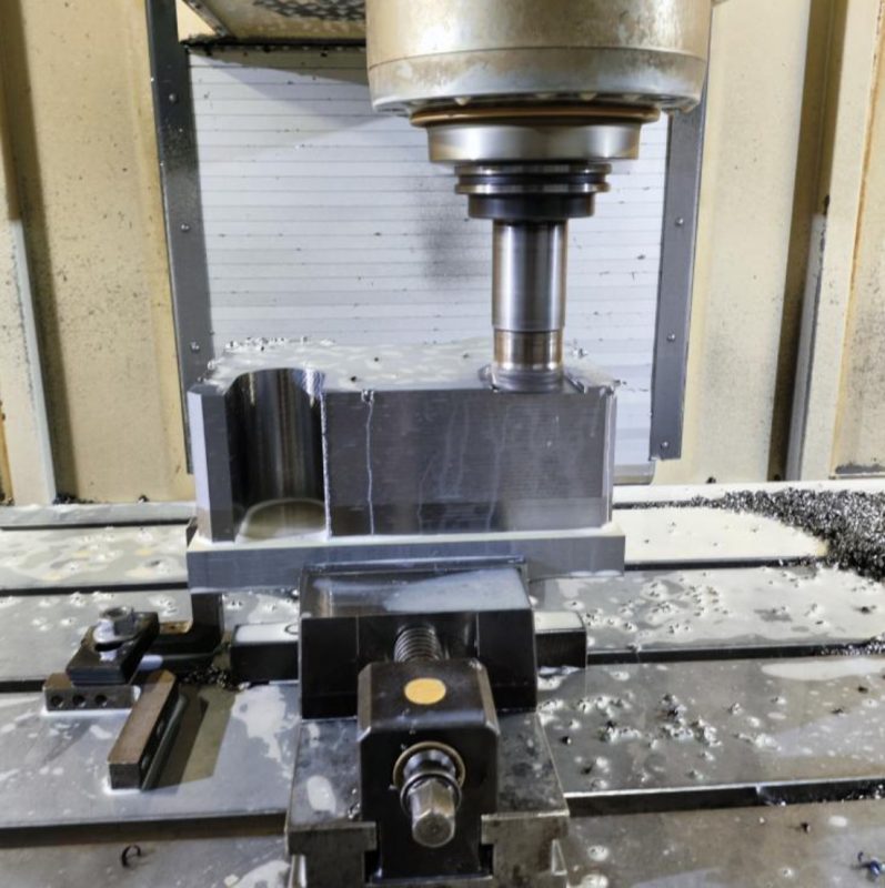 CNC MACHINE MILLING