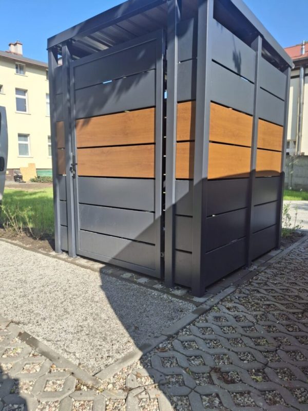 STEEL UMBRELLA ROOFS 