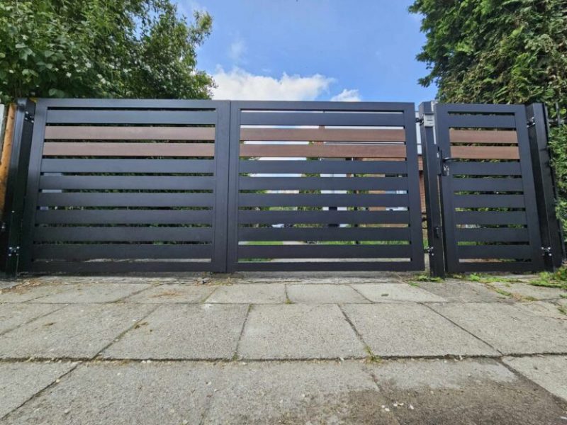 MODULAR METAL FENCES 