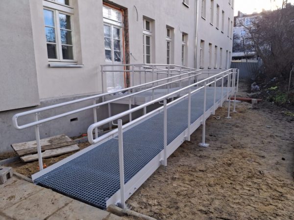 METAL WHEELCHAIR RAMPS