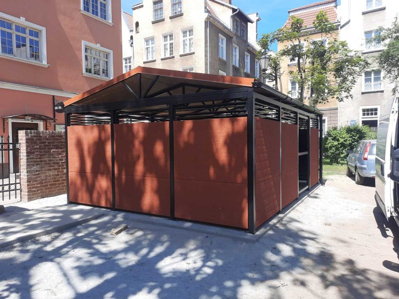 STEEL UMBRELLA ROOFS 