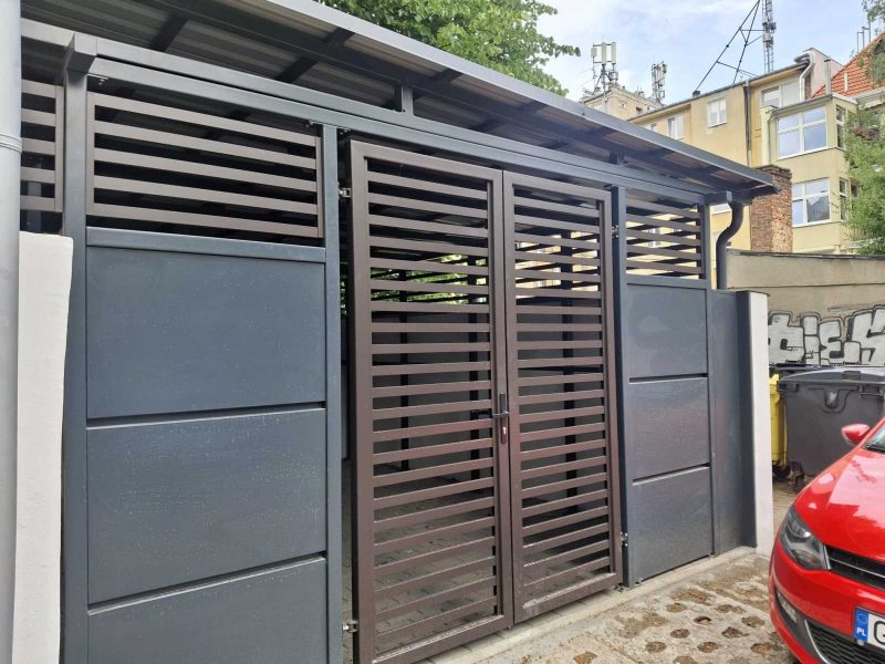 STEEL UMBRELLA ROOFS 
