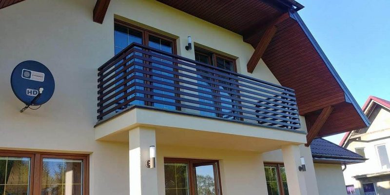 METAL BALCONY RAILINGS 