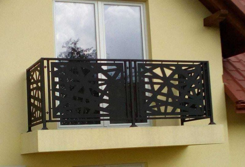 METAL BALUSTRADES 