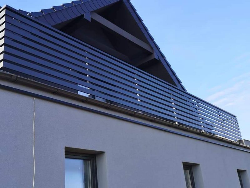 METAL BALCONY RAILINGS 