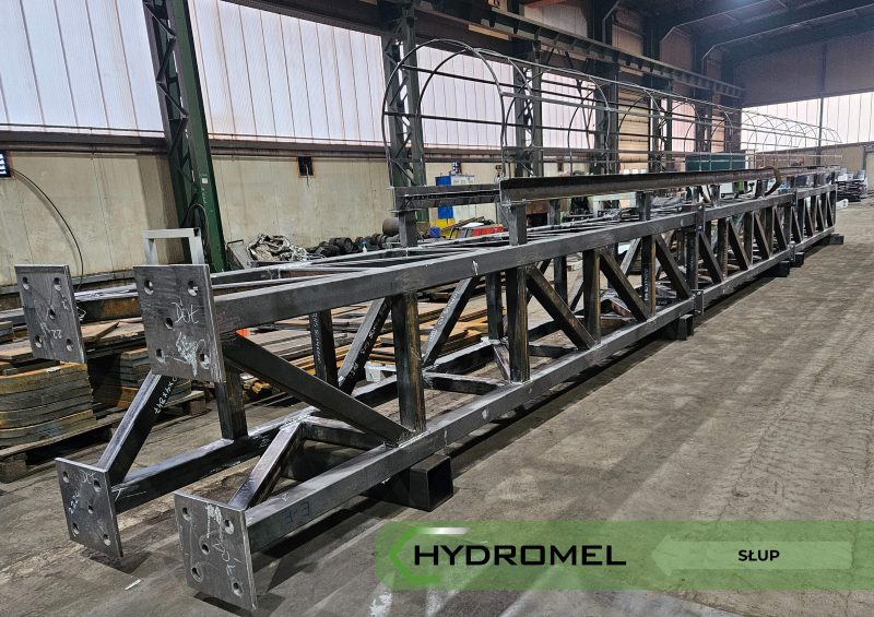 LARGE-SIZE STEEL STRUCTURES 