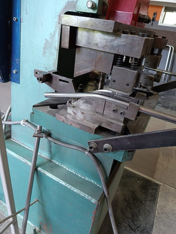 STEEL PIPES BENDING 