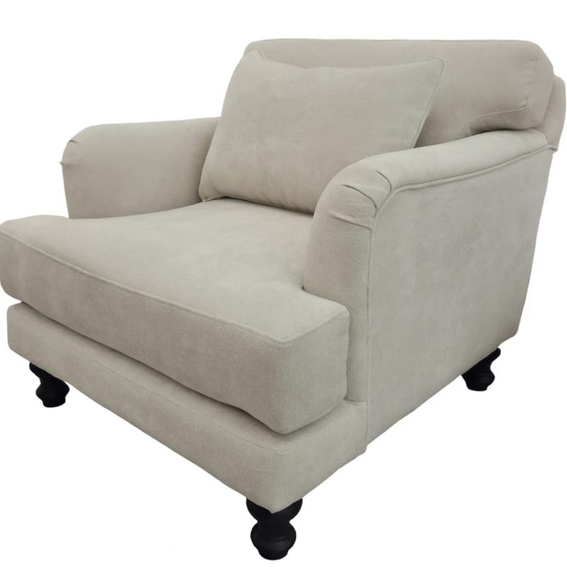 UPHOLSTERED ARMCHAIRS 