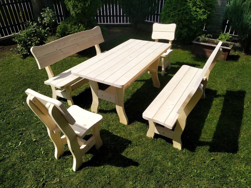 GARDEN FURNITURE SETS