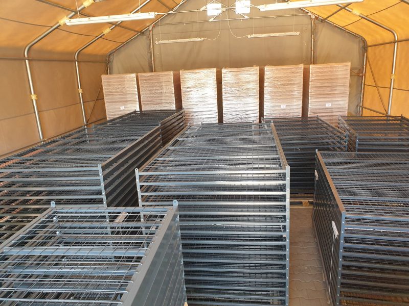 STAND-ALONE METAL FRAMES