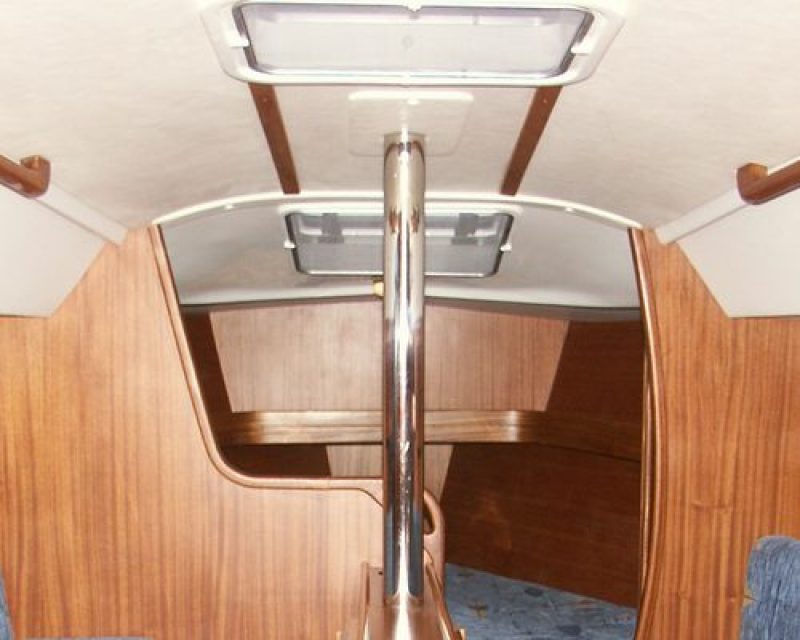YACHT FIXTURES - Deck supports