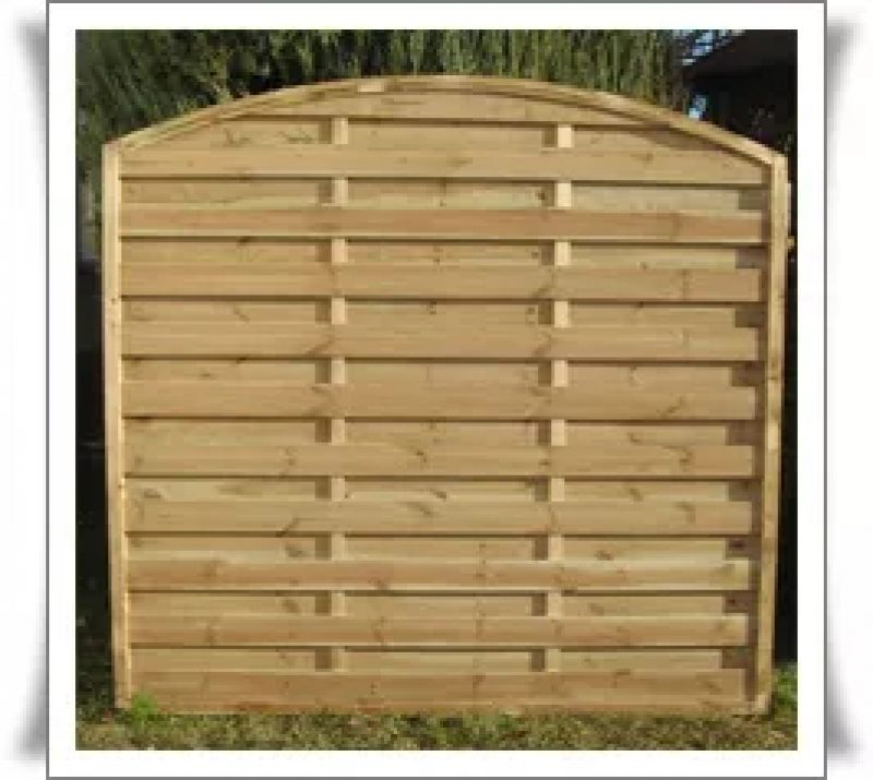 PROTECTIVE WOODEN FENCES