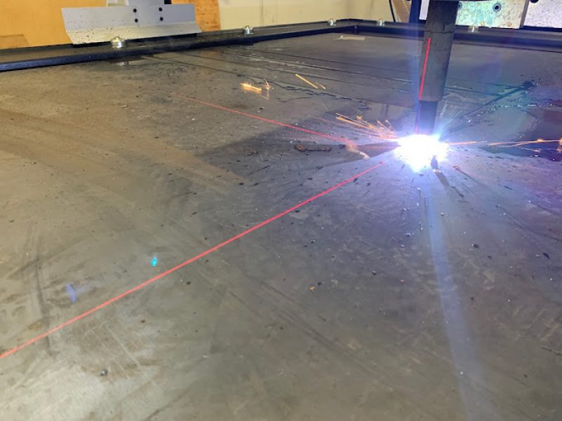 METAL PLASMA CUTTING